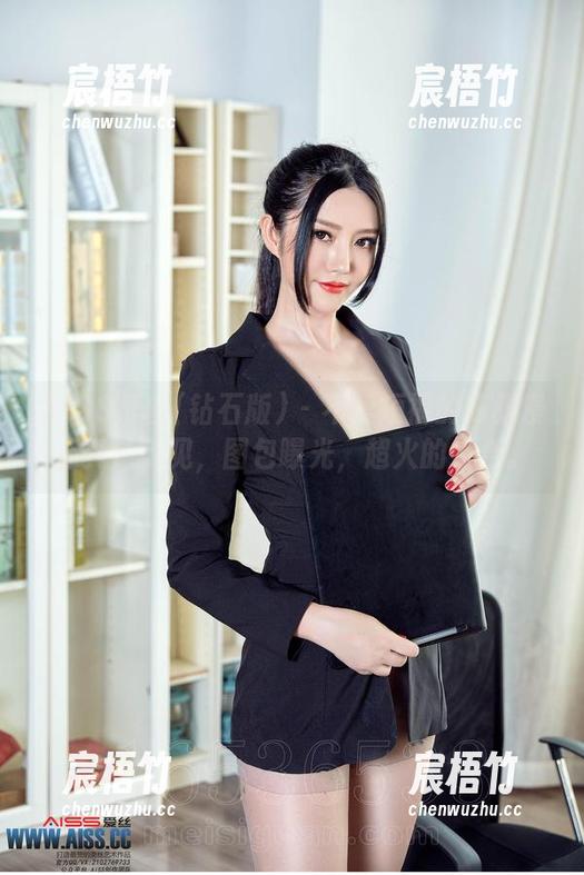 AISS爱丝(钻石版) - 不爱短裤的陈雅漫还真是少见，图包曝光，超火的组合。