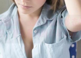 GIRLT果团网 – 王婉悠的连体衣闯入高清世界，看来暴风圈层高了点儿？