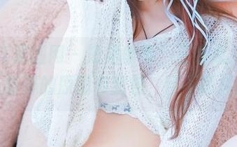 GIRLT果团网 – 短裙季节，王婉悠又带来了新鲜的原图和图包，目不暇接！