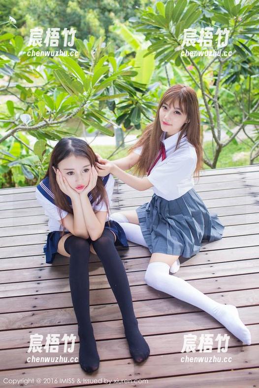 IMiss爱蜜社 - 她叫vetiver嘉宝贝儿，这组图集让“女孩”成为了新公交站牌，欢迎上车！