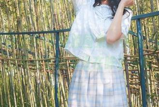 喵糖映画水手JK制服图集：小心，走得太近可能会被淹没在眸子里哦