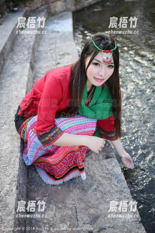 MyGirl美媛馆 - 你说她的美足怎样？就像下午茶的甜点，Carina绮里嘉的私拍图包要不要试试？