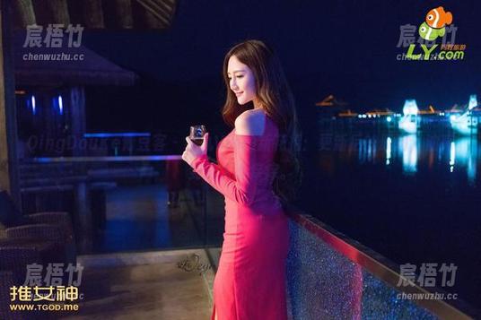 QingDouKe青豆客 - 小九Vin的新花招：更新后的原图，油亮到让人心痒痒。