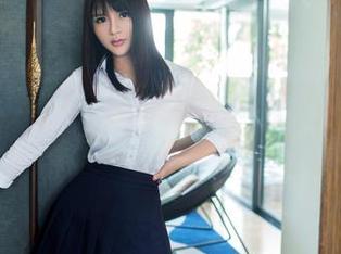 TuiGirl推女郎 – 我以为校园只是一张免费照片，没想到何奕恋还给我来了一场大戏！