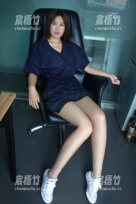 TuiGirl推女郎 - 看这水手服，松果儿在线展现完美比例，图集再来一遍？