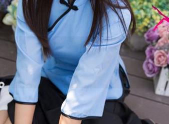 UGirls尤果网 – 看着颜爱泽的私房图，不禁自问：我的套装能不能也这样打动人？