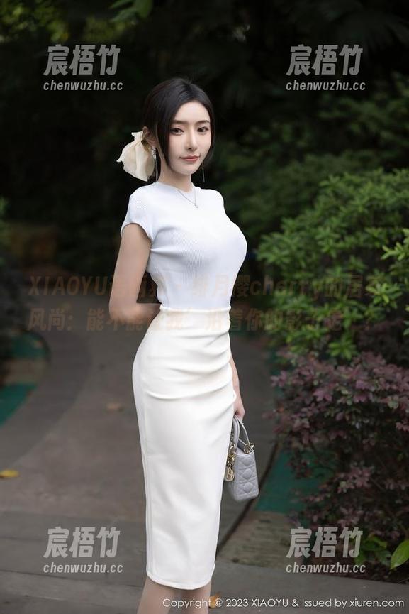 XIAOYU语画界 - 绯月樱cherry的居家风尚：能不能让我’沿着你的影子走’？