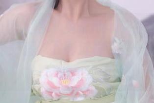 Xiuren秀人网 – 兔子NINA在自拍图集中的时光交错，下载过程亦是一场小冒险，一步错，步步错！