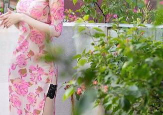 Xiuren秀人网 – 奶瓶子瑜伽作品更新：一字不差，不如一腿打过来！