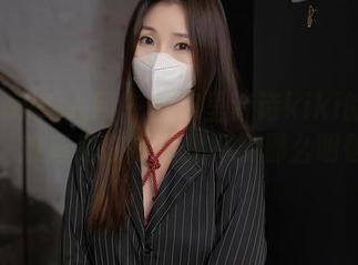 Xiuren秀人网 – 图集里诗诗kiki的透明感，难道是在提醒我不要那么明确？