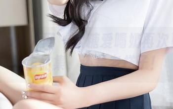 Xiuren秀人网 – 软糖爱喝奶再次更新自拍作品集，还是老样子！
