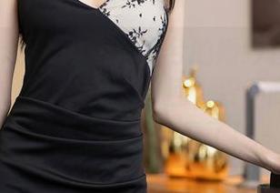 Xiuren秀人网 – 金妍兮的婚纱套图更新，真心希望她能多穿几回，要不我怕后面跟不上她的节奏了！