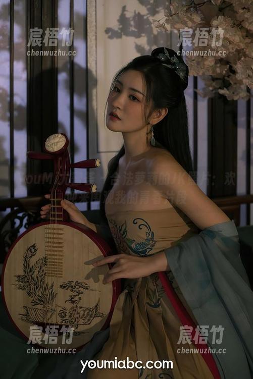 YouMi尤蜜荟-合法萝莉 YouMi尤蜜荟 - 合法萝莉的JK照片:欢迎来围观我的青春片段