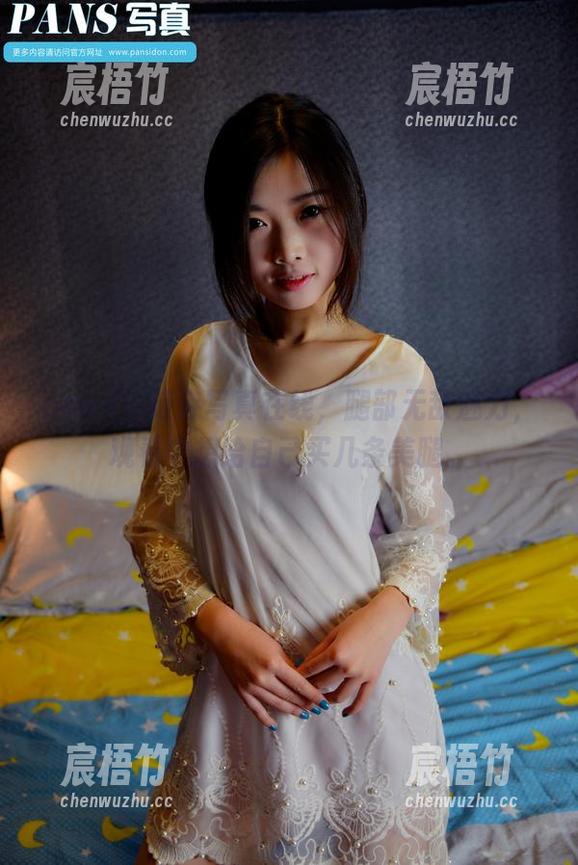 pans - 诗诗写真在线，腿部无敌魅力，观看中想给自己买几条美腿。
