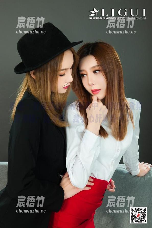 丽柜 - 在黄芬的福利图集中，御姐形象真实演绎：这姿势，我小心肝真受不了！