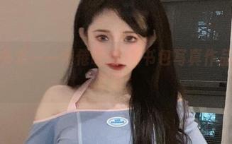 不只是书本——倦倦喵的JK书包写真作品的隐藏彩蛋！