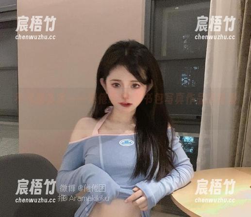 不只是书本——倦倦喵的JK书包写真作品的隐藏彩蛋！
