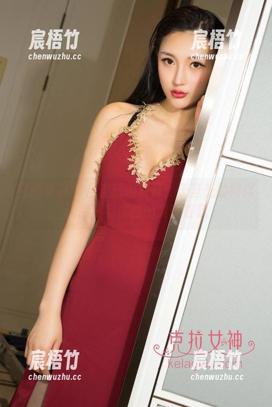 克拉女神 - 吕佳旗袍写真：无圣光的陪伴，让我只有优雅的灵魂在飘。