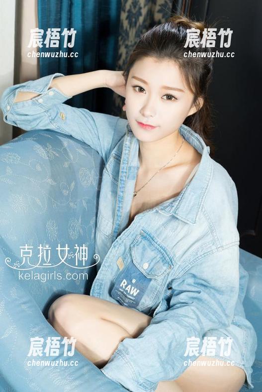 克拉女神 - 在盈盈的美腿高清写真集里，总有一腿横扫我的注意力！