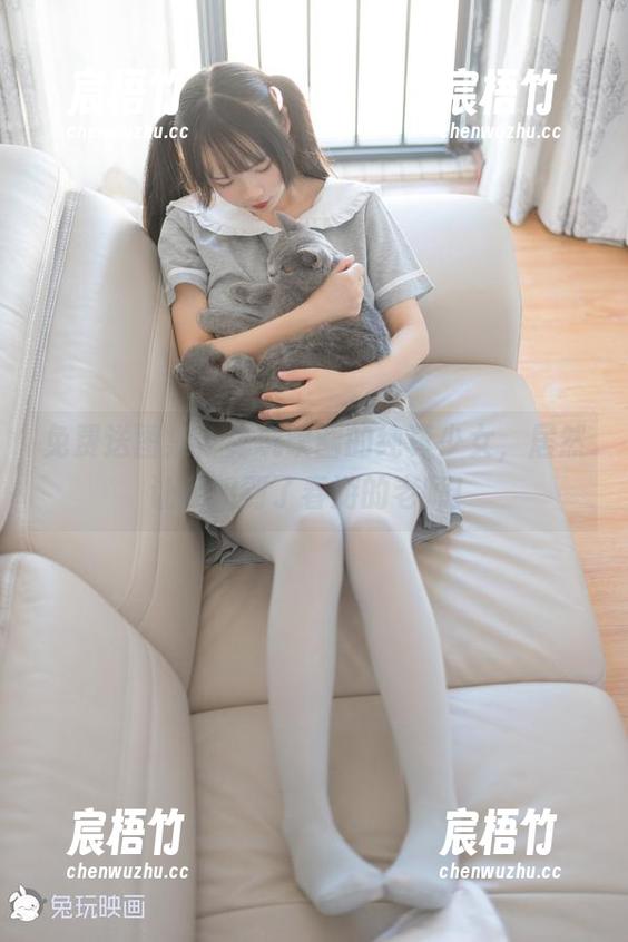 免费送图集，兔玩映画的纯真少女，居然让我想到了春游的老师！