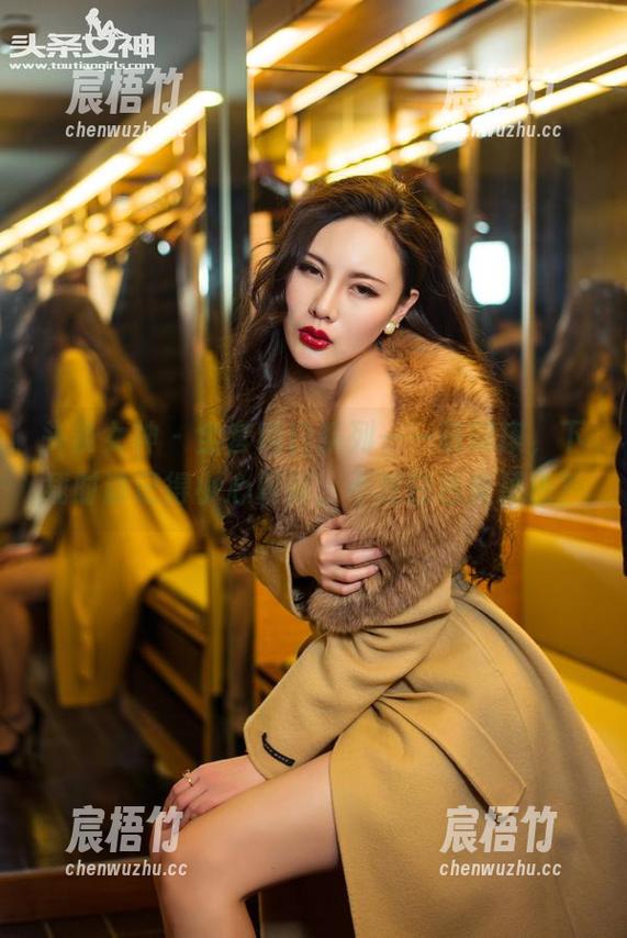 头条女神 - 全套纯白系列——萌琪琪，下载时请记得小心翼翼，不然白色会掉色？