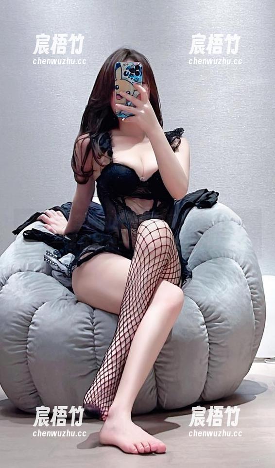 微密圈 - 奔跑的晶骡子的网袜图集分享——帮你毁掉一整天的生产力！