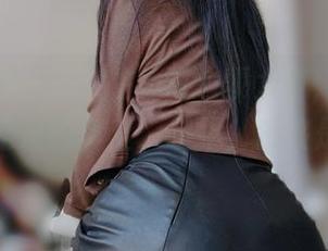 原图在线——女主K海边蒙太奇，结果发现我才是海的真爱，哦不，应该是沙子吧。