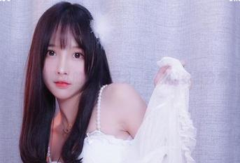 小小奶瓶儿的私房探戈，女孩的姿态合集
