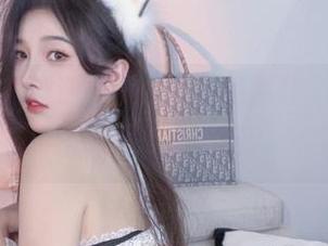 难以抗拒的创造力，“小小奶瓶儿”的兔女郎图片，你支持吗？