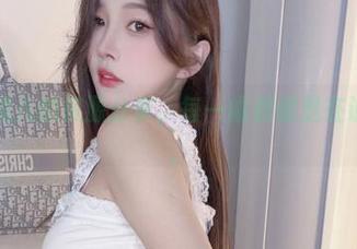 小小奶瓶儿的资源分享，每一幅都像是在说小秘密。