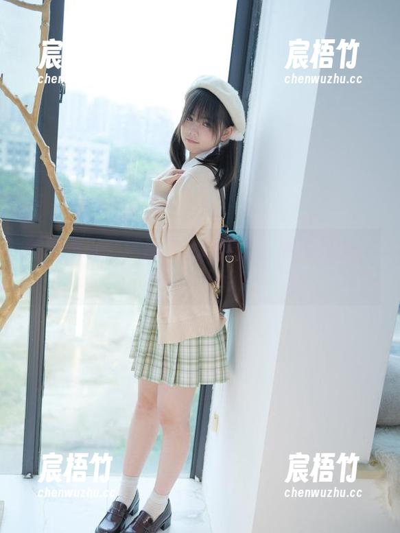 福利专区：这沙发上的黑丝，难道是少女秩序的泪点？