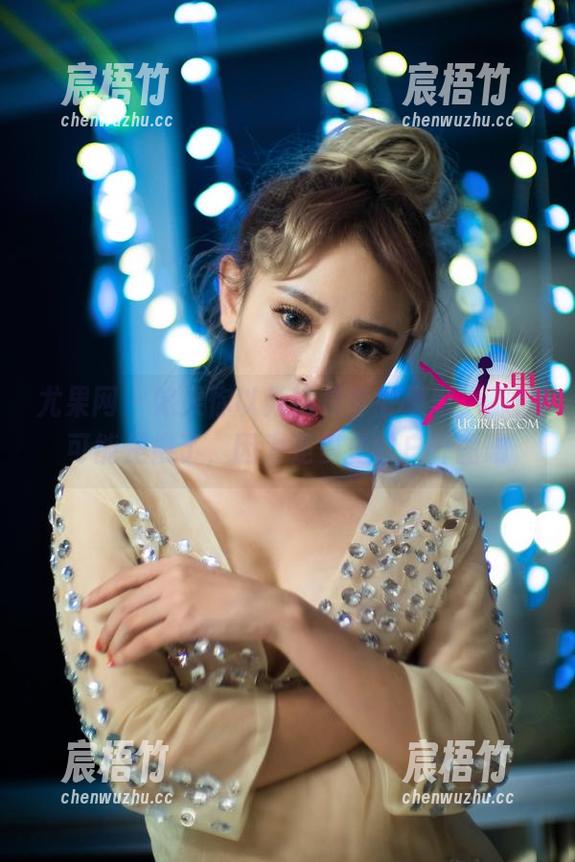 尤果网 - 如果你以为这是专业摄影，那你可能是傻了，因为是曼曼的户外图册