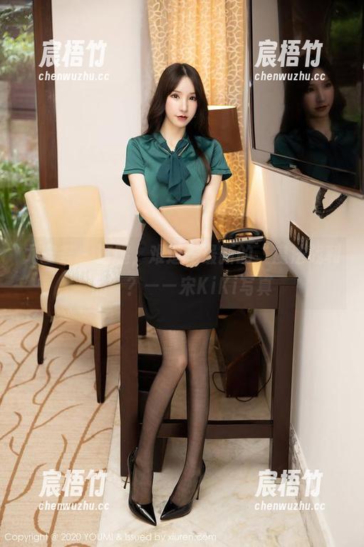 尤蜜荟 - 这腿，难道是最新的“魔法战利品”？——宋KiKi写真
