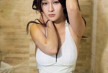 推女郎 – 赵惟依的瑜伽作品，灵动得让我想起小时候那堆橡皮筋