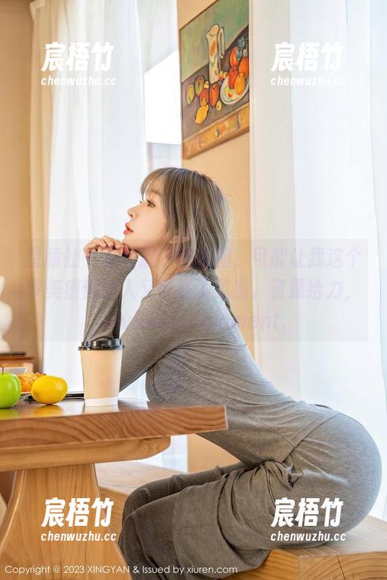 星颜社 - 袁圆展示的短裙，可能让我这个审美疲劳的人又恢复了灵感。资源给力，awkwardmoment.