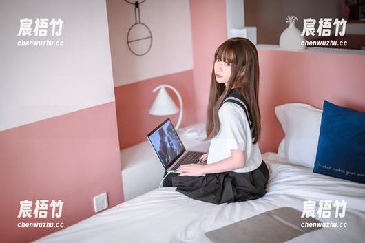 是青水 分享是青水的女仆cos,慢慢品味那抹色彩