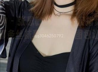 梦丝女神 – 张思敏的私拍甜蜜指数MAX，毕竟那条丝袜真是尤物，图包让我直呼过瘾！
