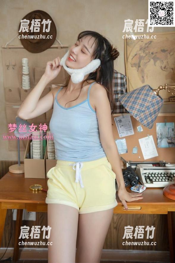 梦丝女神 - 壁纸又一绝！魏婷婷的宿楼高清丝袜玉足，有一种想要多看几眼的魔力。