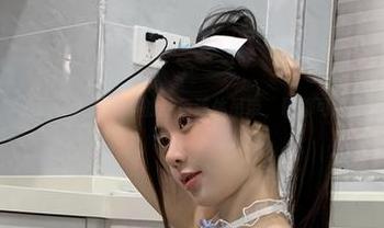 微密圈 – 最新上线！火龙果羊的红色连体吊带，聊聊可不可以丢了自尊。