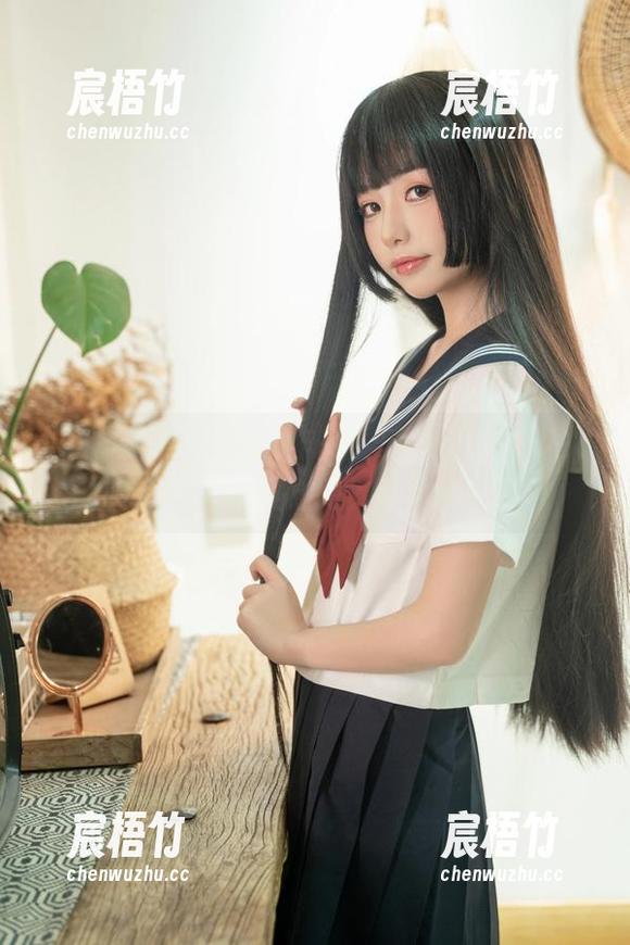 世上最有趣的下载作品，莫过于爆机少女喵小吉的眼镜对吧？动动手吧！
