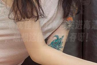 爱尤物 – 将沈佳熹的JK都装进高清壁纸里，想想这得多占内存呀！