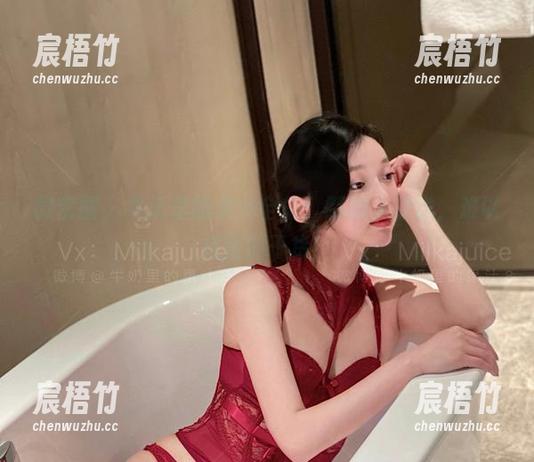 微密圈 - 牛奶里的果汁全集：制服大放送，难以抗拒的干货！