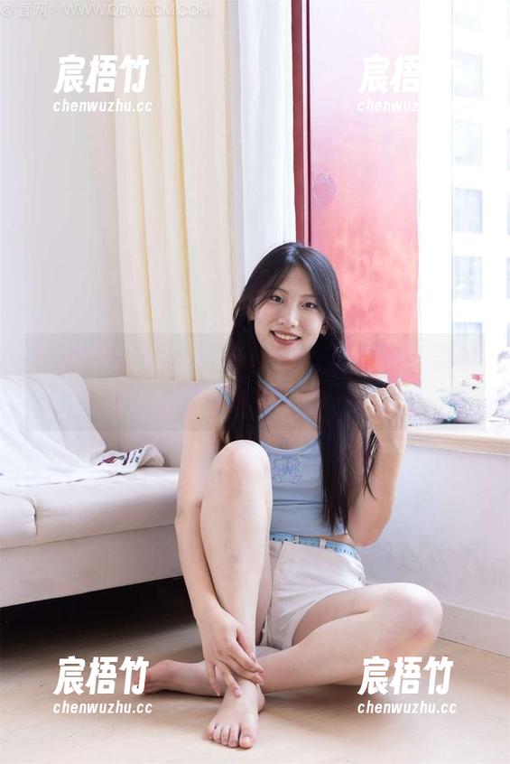 物恋传媒 - 小竹用短裙刷出了那么多美图，还真让我意外。