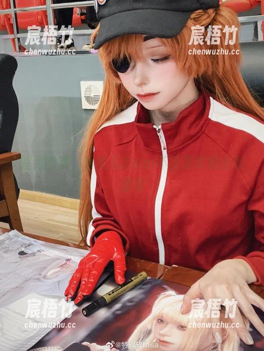 腥月图集，特软儿Sona不走寻常的分享旅程