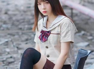 疯猫ss泳装图集大更新，光滑如水的女神迷雾重重？