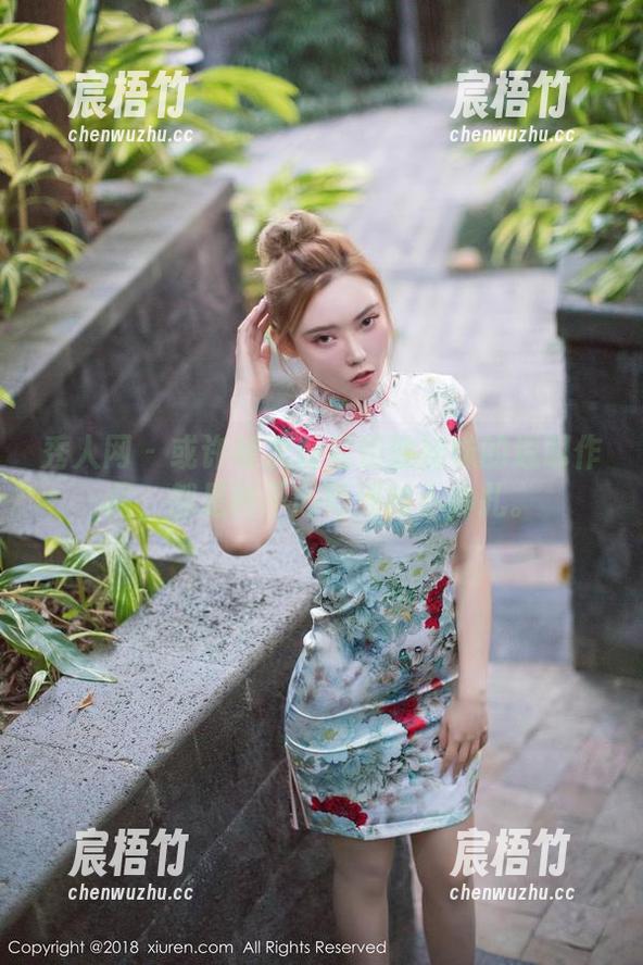 秀人网 - 或许每次观看奶油妹妹的透明作品，都是种不期而遇的小挣扎。