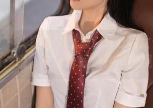 秀人网 – 认真分享悠悠YOYO的女仆写真精选，哦，这画面好像在哪里见过…