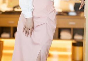 秀人网 – 瑶瑶baby与少女的不期而遇：在作品集中发掘新大陆