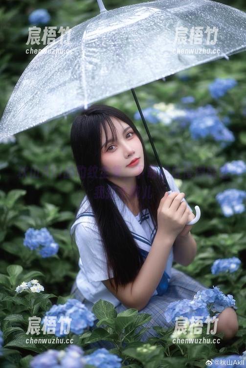 秋山AkI的豹纹全集，下载速度慢得能让我打个盹儿