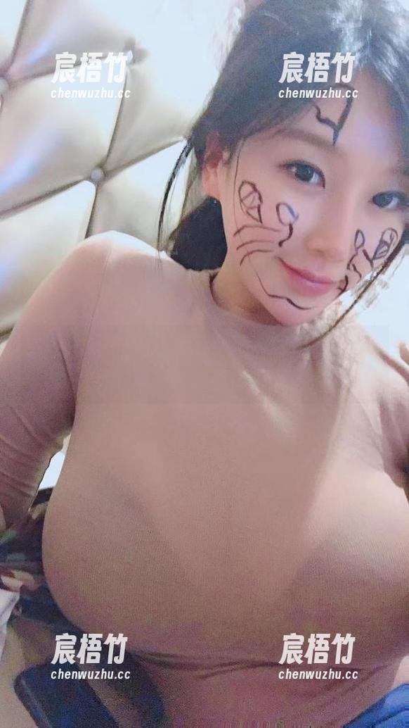 微密圈 - 兔女郎风潮，童小芯的写真集分享比你想象的更有趣